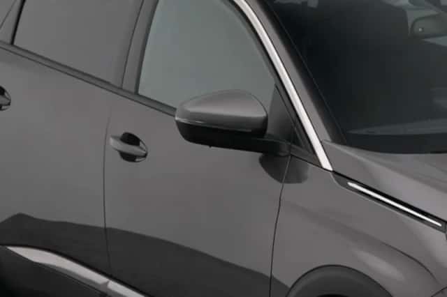 Peugeot 5008 (2021) thumbnail 23