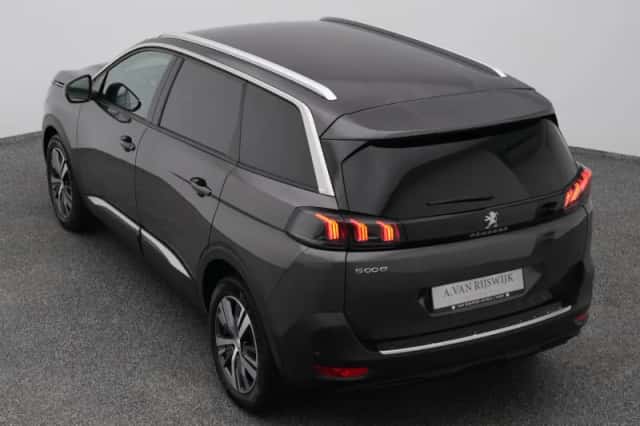 Peugeot 5008 (2021) thumbnail 25