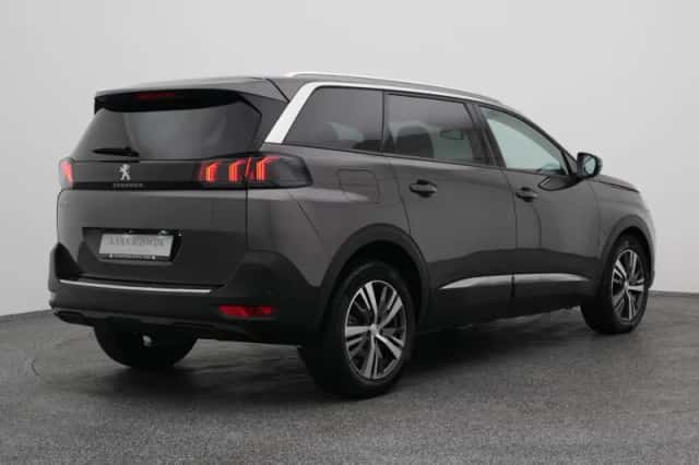 Peugeot 5008 (2021) thumbnail 6