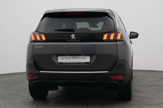 Peugeot 5008 (2021) thumbnail 10