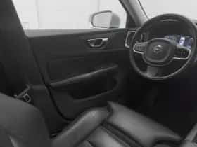 Volvo V60 (2021) thumbnail 11