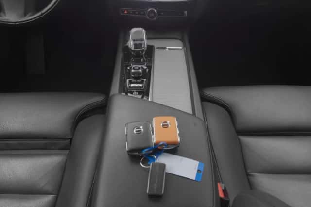 Volvo V60 (2021) thumbnail 12