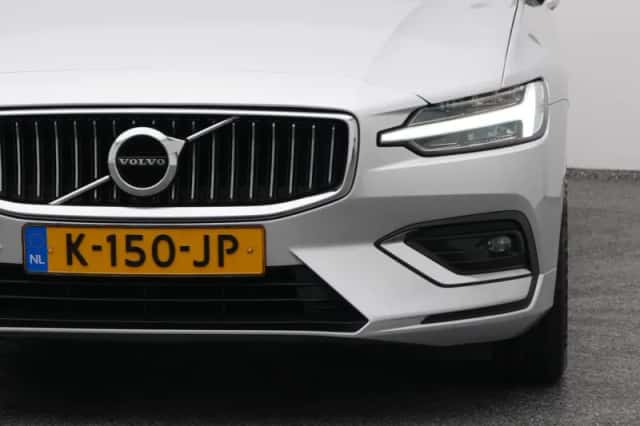 Volvo V60 (2021) thumbnail 19