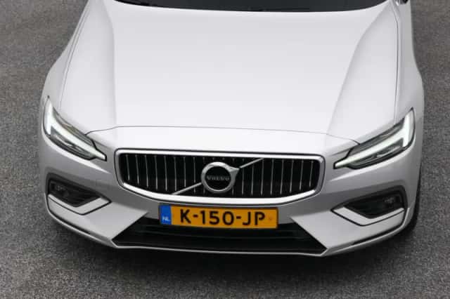 Volvo V60 (2021) thumbnail 30