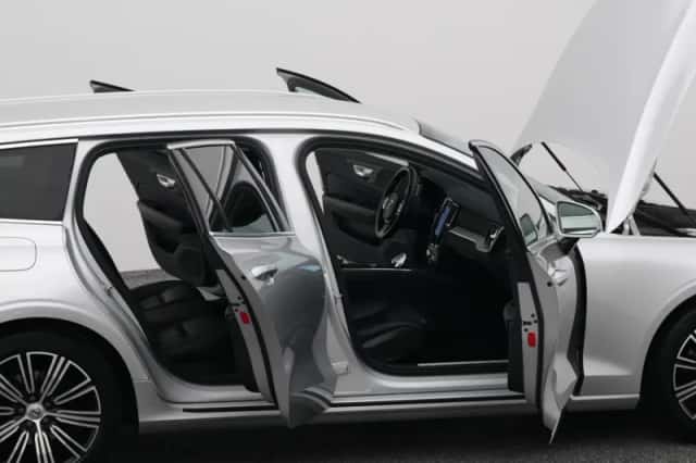 Volvo V60 (2021) thumbnail 34