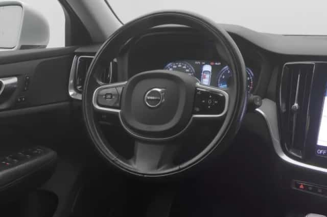Volvo V60 (2021) thumbnail 7