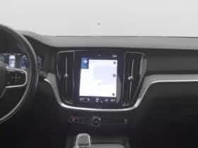 Volvo V60 (2021) thumbnail 8