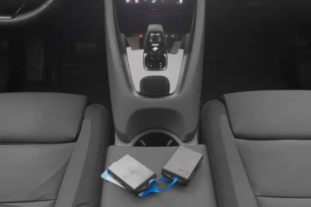 Polestar 2 (2020) thumbnail 13