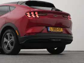 Ford Mustang (2021) thumbnail 23
