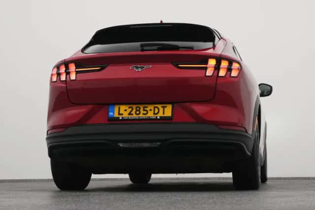 Ford Mustang (2021) thumbnail 37