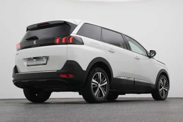 Peugeot 5008 (2021) thumbnail 16