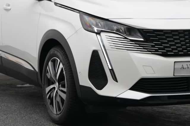 Peugeot 5008 (2021) thumbnail 17