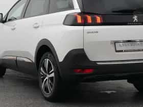 Peugeot 5008 (2021) thumbnail 18