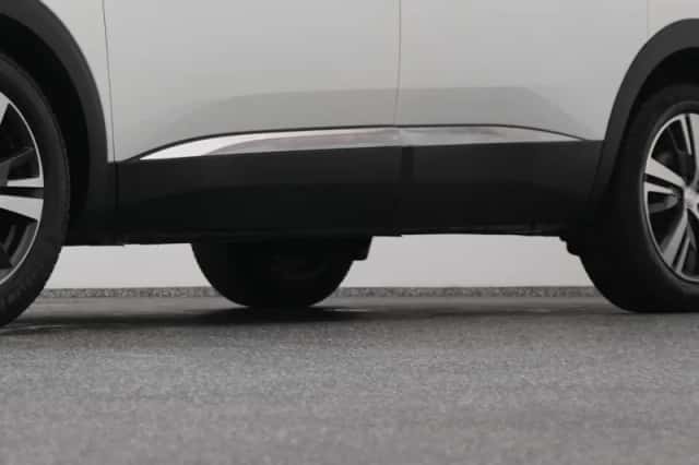 Peugeot 5008 (2021) thumbnail 37