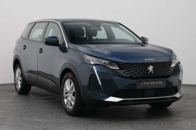 Peugeot 5008 (2021) thumbnail 2