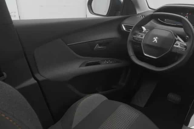 Peugeot 5008 (2021) thumbnail 11