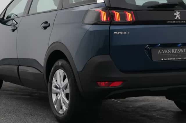 Peugeot 5008 (2021) thumbnail 18