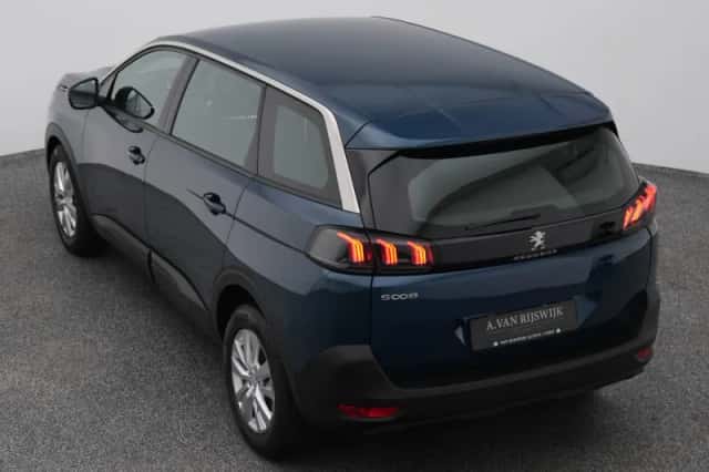 Peugeot 5008 (2021) thumbnail 25