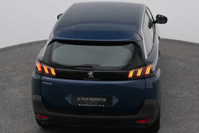Peugeot 5008 (2021) thumbnail 28