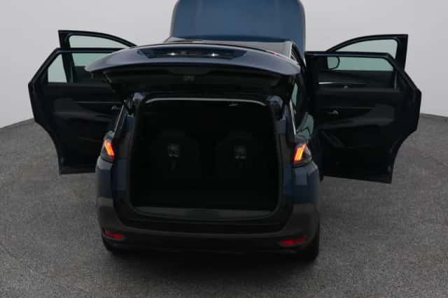 Peugeot 5008 (2021) thumbnail 29