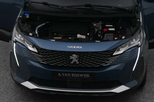 Peugeot 5008 (2021) thumbnail 31