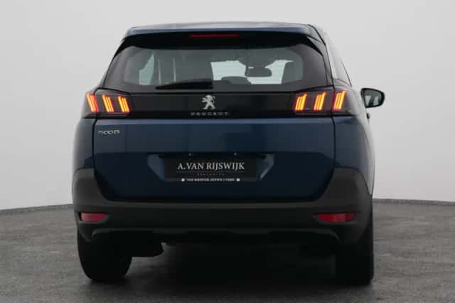 Peugeot 5008 (2021) thumbnail 10