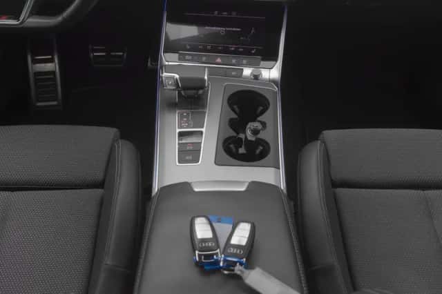 Audi A6 (2021) thumbnail 12