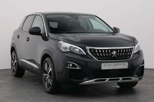 Peugeot 3008 (2019) thumbnail 2
