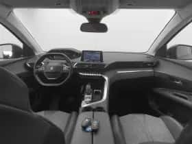 Peugeot 3008 (2019) thumbnail 3