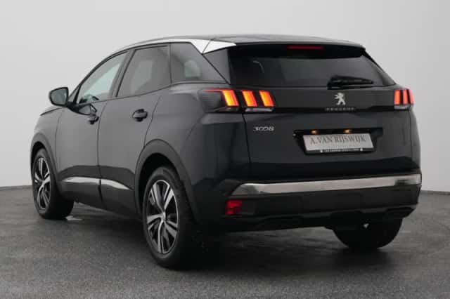 Peugeot 3008 (2019) thumbnail 5