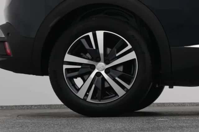Peugeot 3008 (2019) thumbnail 41
