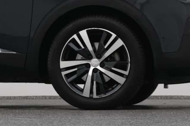 Peugeot 3008 (2019) thumbnail 42