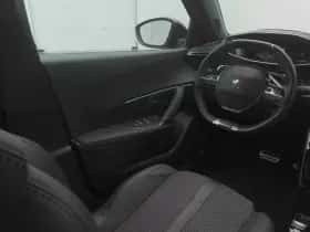 Peugeot 2008 (2022) thumbnail 11