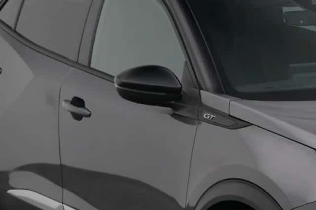 Peugeot 2008 (2022) thumbnail 23