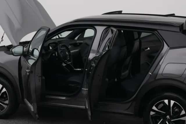 Peugeot 2008 (2022) thumbnail 33