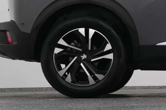 Peugeot 2008 (2022) thumbnail 41