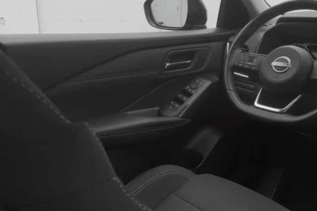 Nissan Qashqai (2023) thumbnail 11