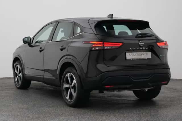 Nissan Qashqai (2023) thumbnail 5