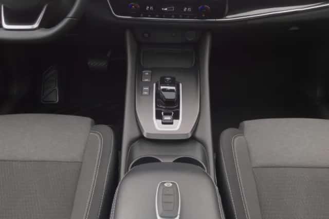 Nissan Qashqai (2023) thumbnail 12