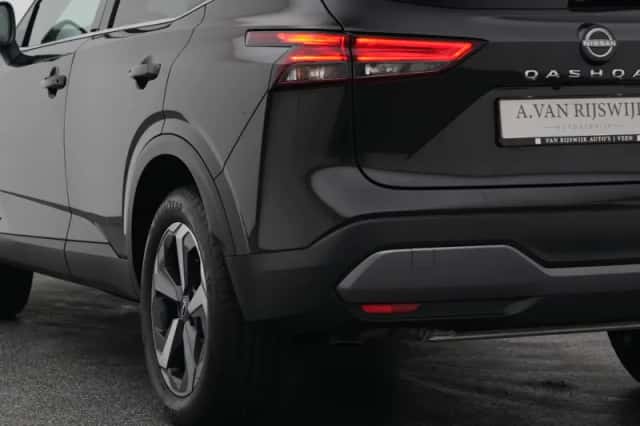 Nissan Qashqai (2023) thumbnail 18