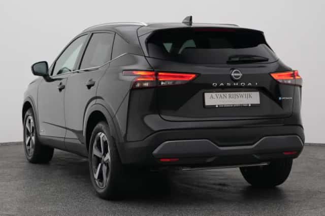 Nissan Qashqai (2023) thumbnail 5