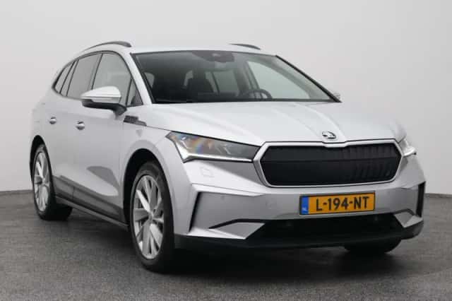 Škoda Enyaq (2021) thumbnail 2