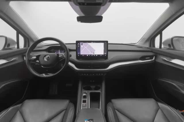 Škoda Enyaq (2021) thumbnail 3