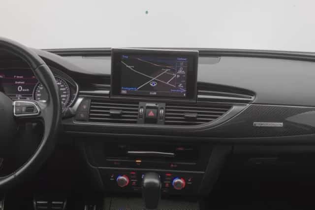Audi A6 (2015) thumbnail 8