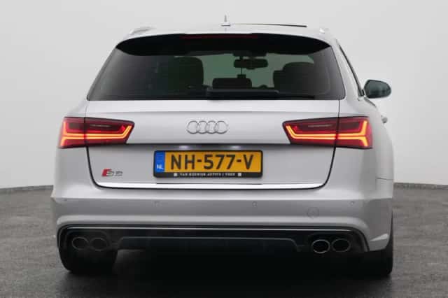 Audi A6 (2015) thumbnail 10