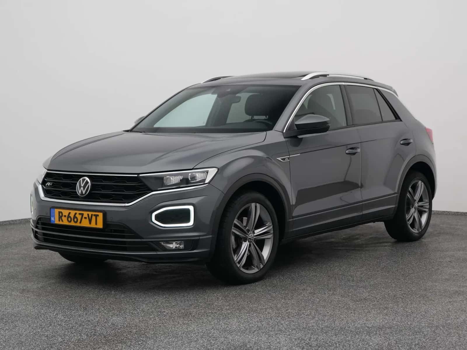 Volkswagen T-Roc (2022) — foto 1