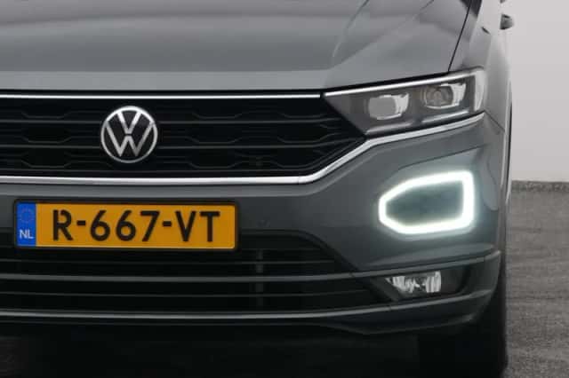 Volkswagen T-Roc (2022) thumbnail 19