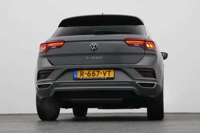 Volkswagen T-Roc (2022) thumbnail 36