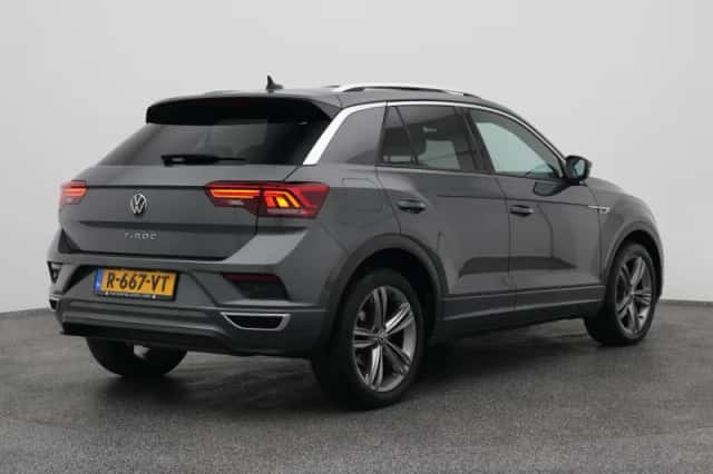 Volkswagen T-Roc (2022) thumbnail 6