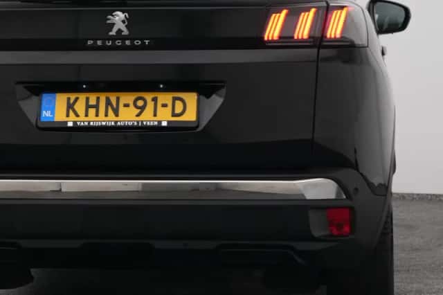 Peugeot 3008 (2021) thumbnail 20